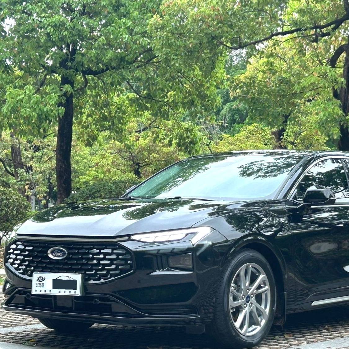 Ford 2023 Mondeo‌ EcoBoost 180 Luxury Edition سيارة مستعملة