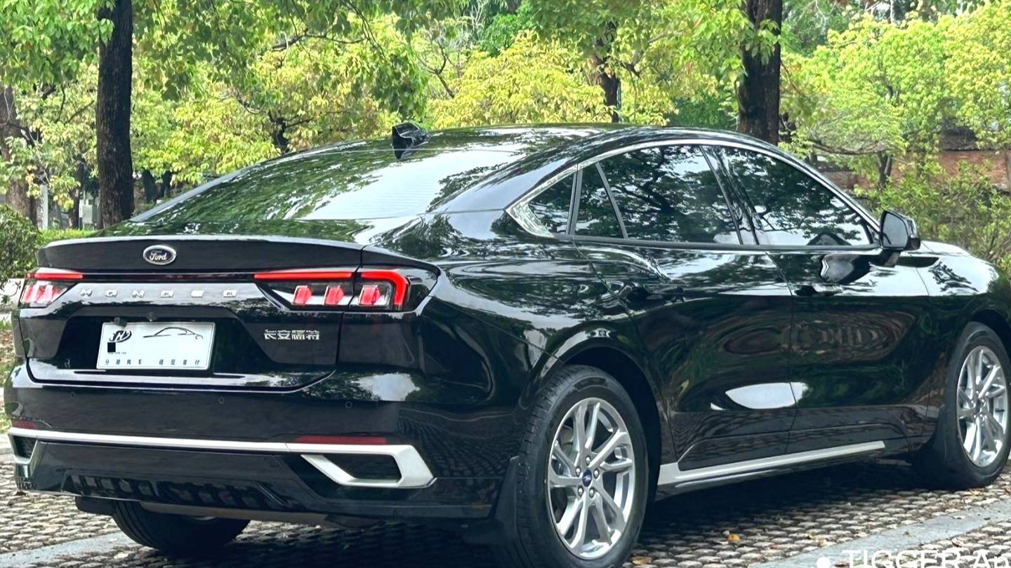 Ford 2023 Mondeo‌ EcoBoost 180 Luxury Edition