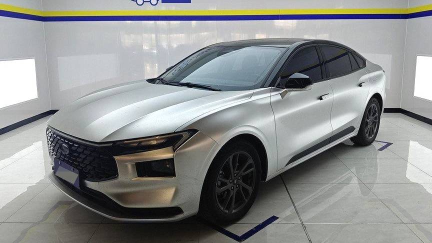 Ford 2025 Mondeo‌ 2.0T EcoBoost Luxury Model