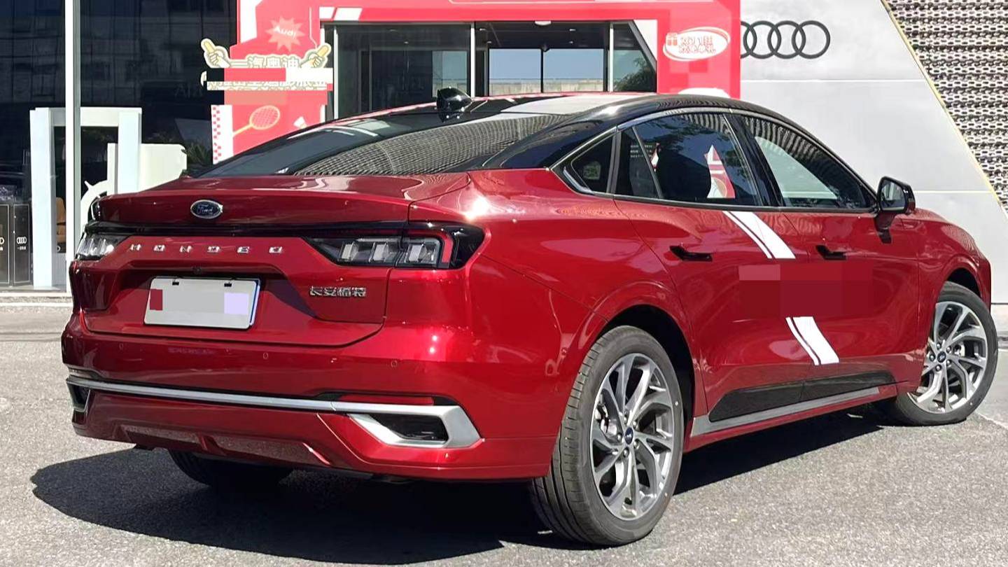 Ford 2025 Mondeo‌ 2.0T EcoBoost Ultimate Model