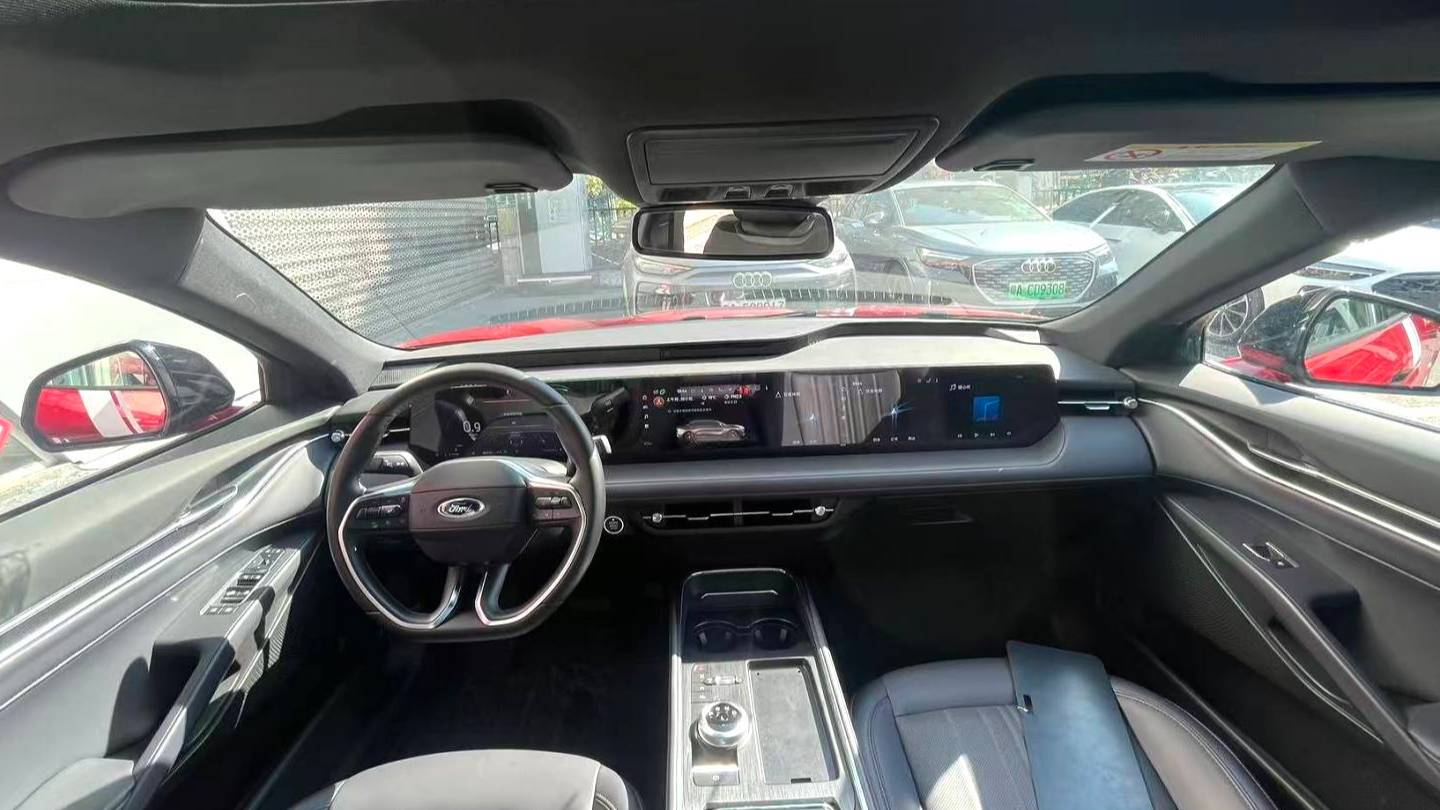 Ford 2025 Mondeo‌ 2.0T EcoBoost Ultimate Model