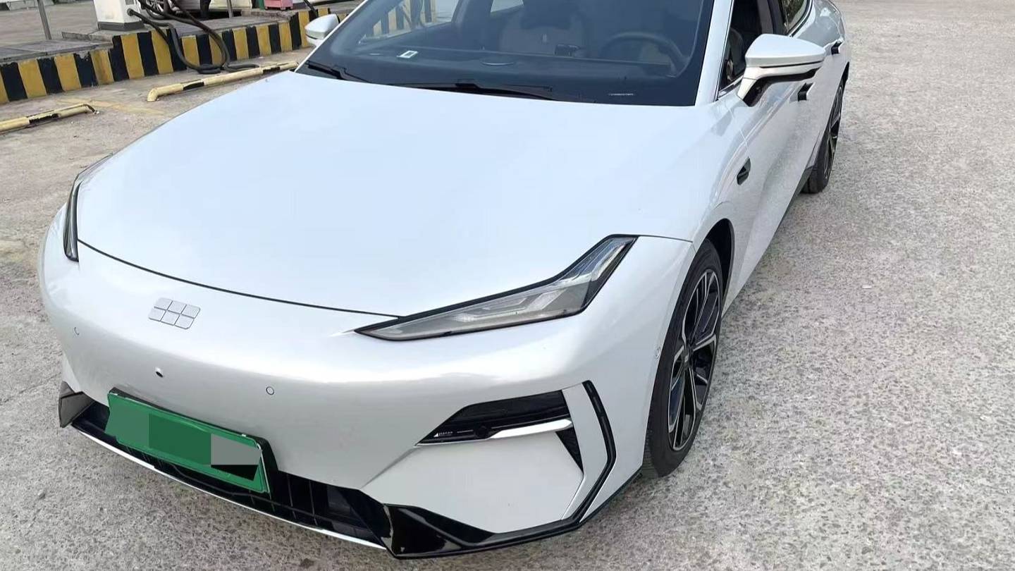 GALAXY 2025 E8 575km Exploration Intelligent Driving Edition