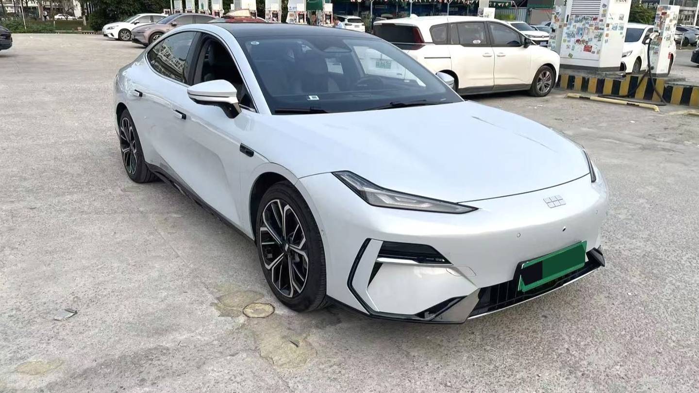 GALAXY 2025 E8 575km Exploration Intelligent Driving Edition