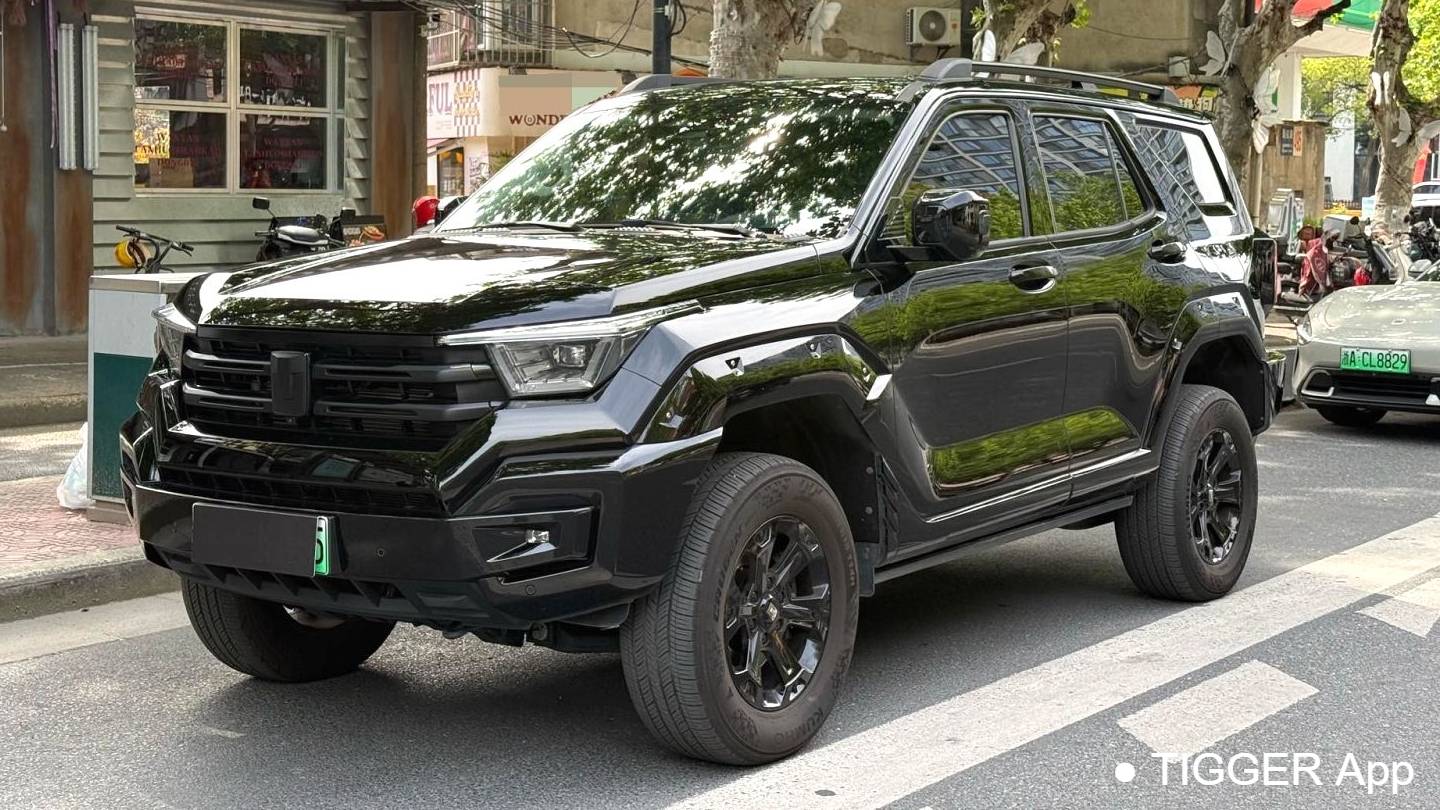 TANK 2024 400 Hi4-T Off road Edition