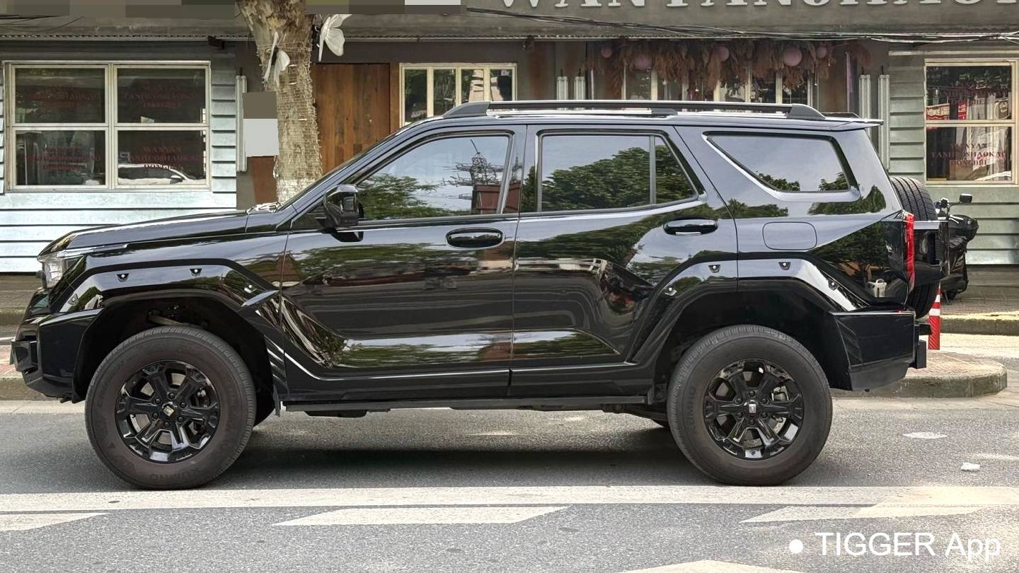 TANK 2024 400 Hi4-T Off road Edition