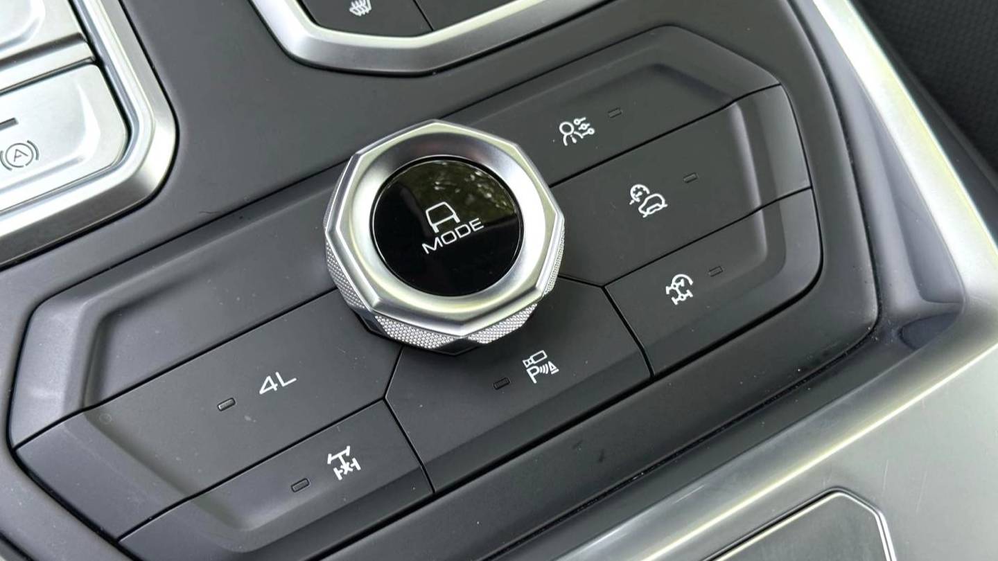 TANK 2024 400 Hi4-T Off road Edition