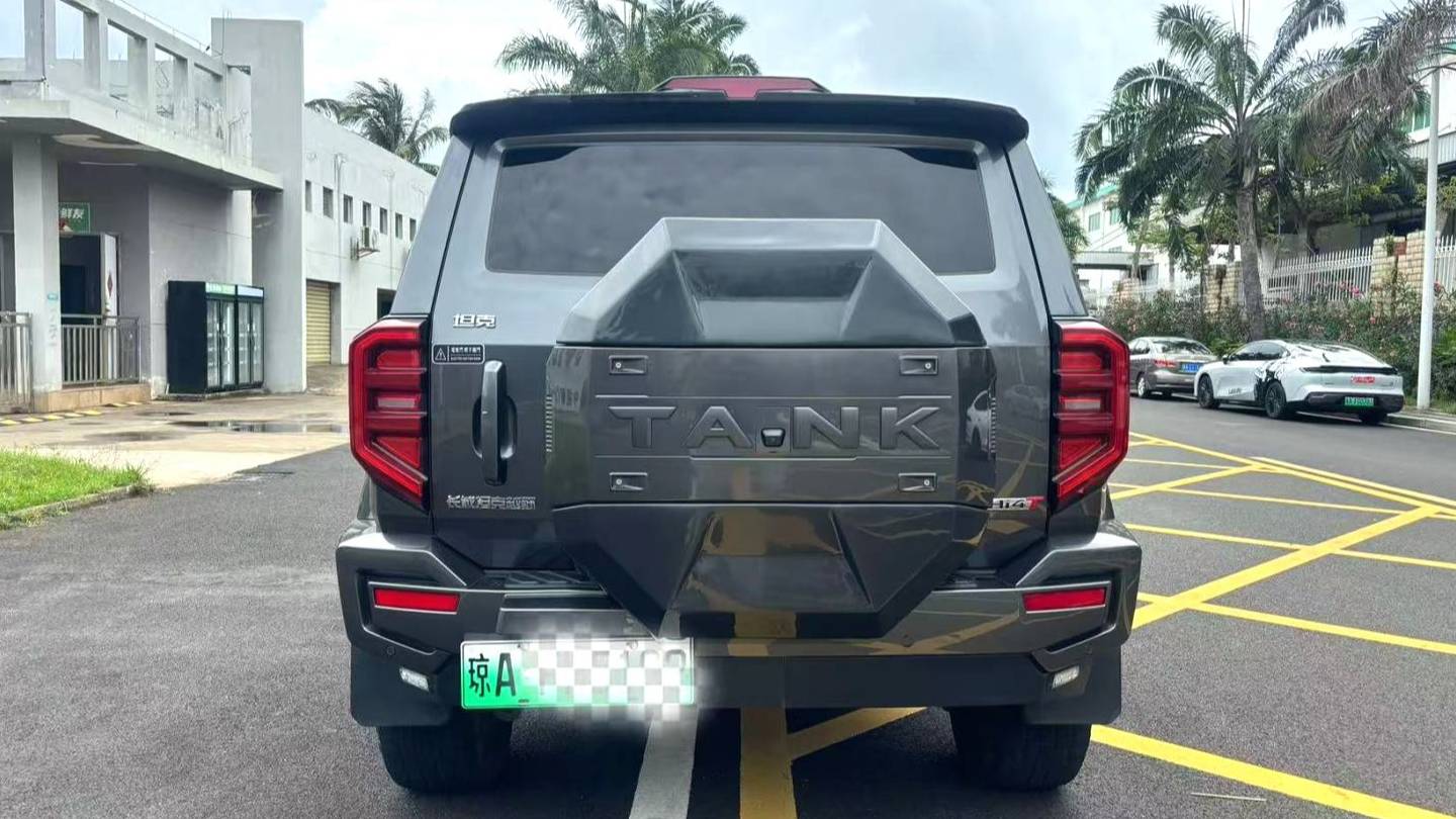 TANK 2023 400 Hi4-T Superpower Edition