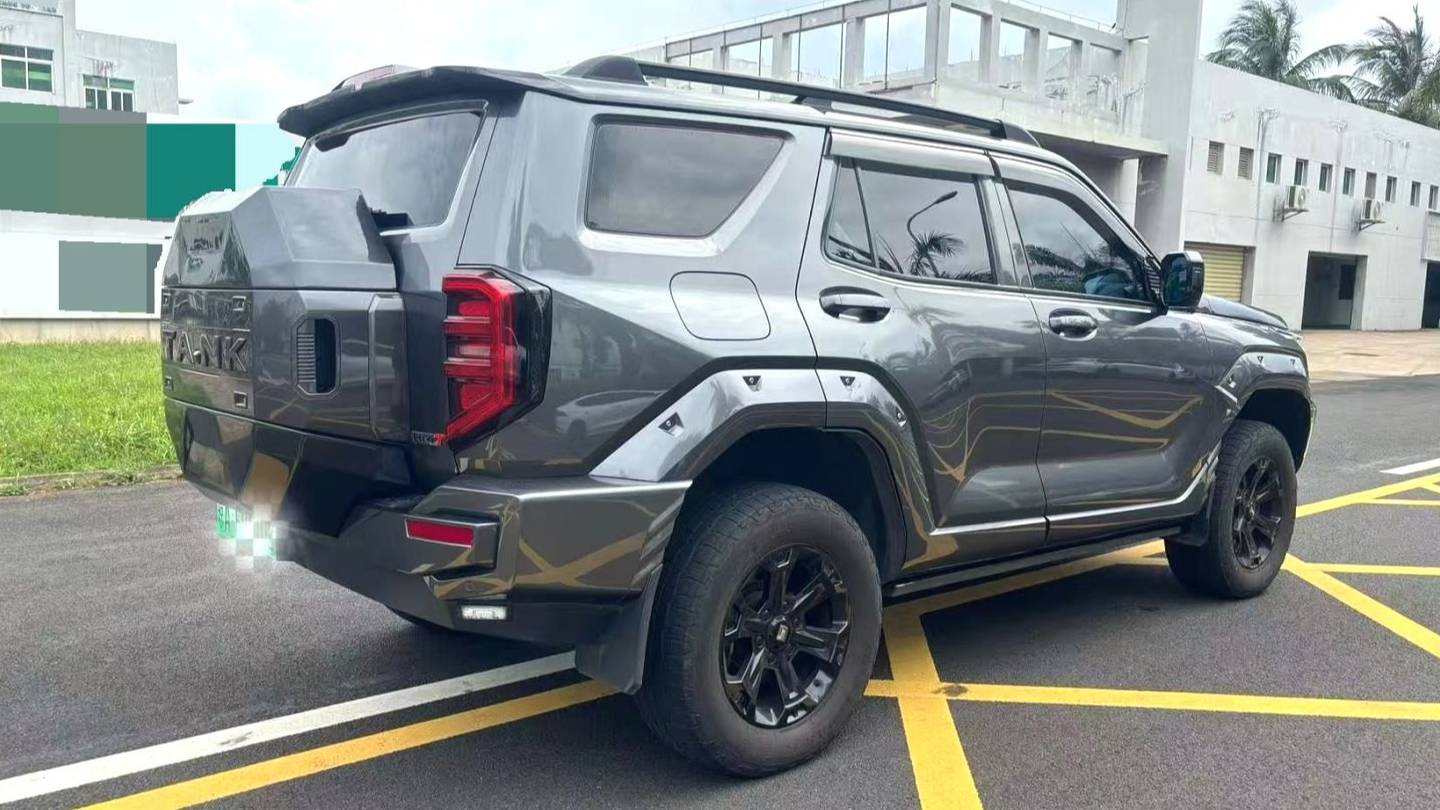 TANK 2023 400 Hi4-T Superpower Edition