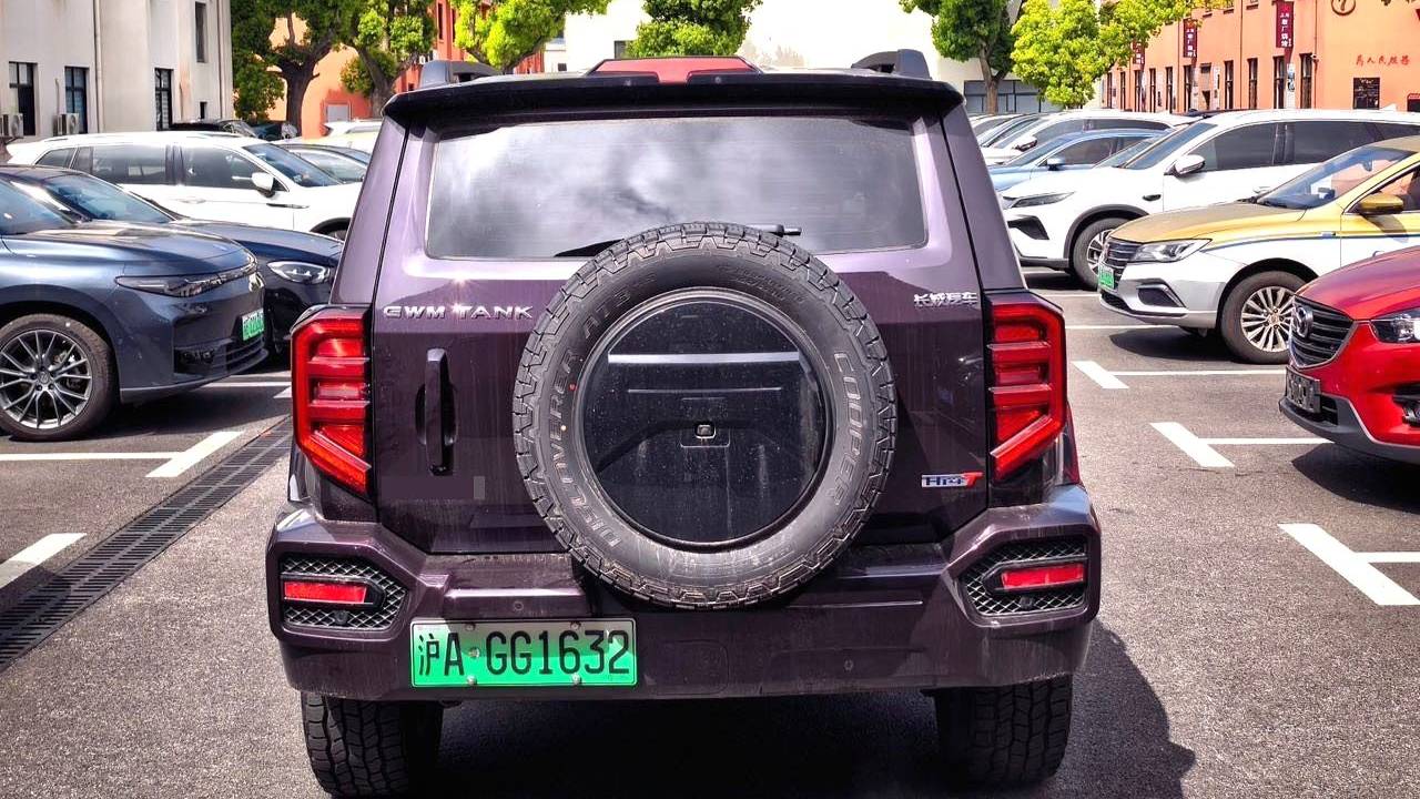 TANK 2026 400 Hi4-Z Smart Edition