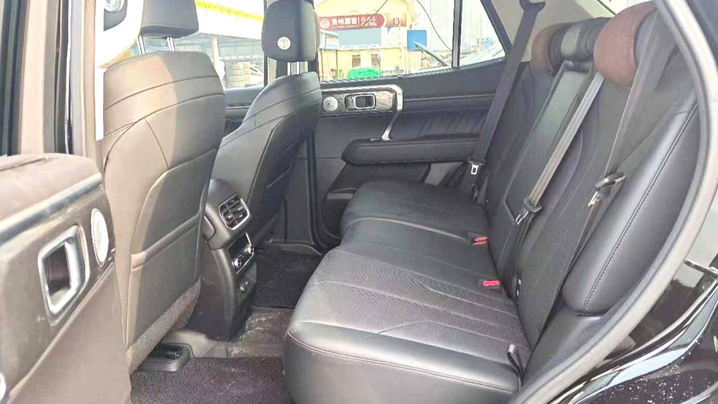 TANK 2026 400 Hi4-Z Smart Edition