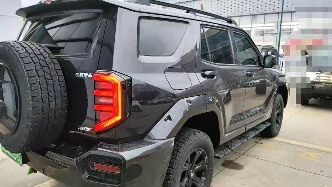 TANK 2026 400 Hi4-Z Smart Edition