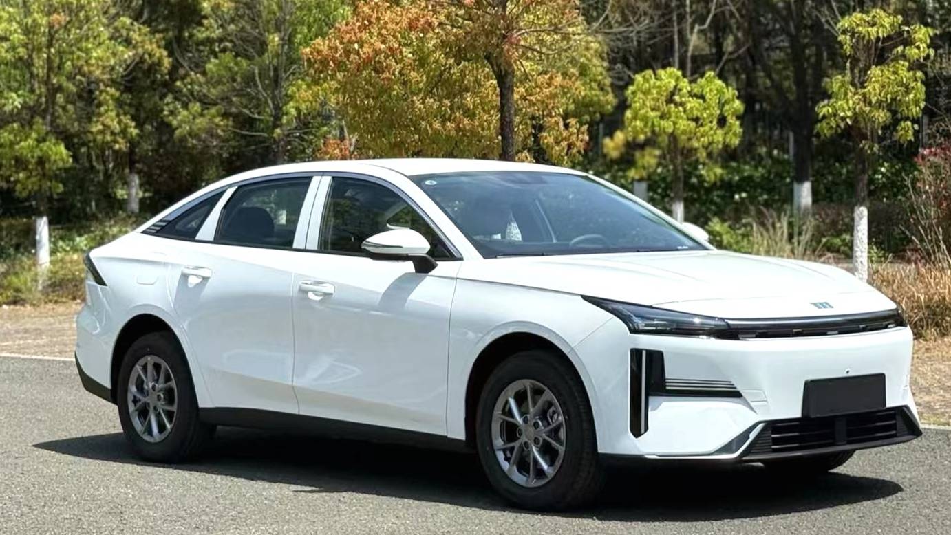 GALAXY 2025 L6 EM-i 60km Sailing Edition