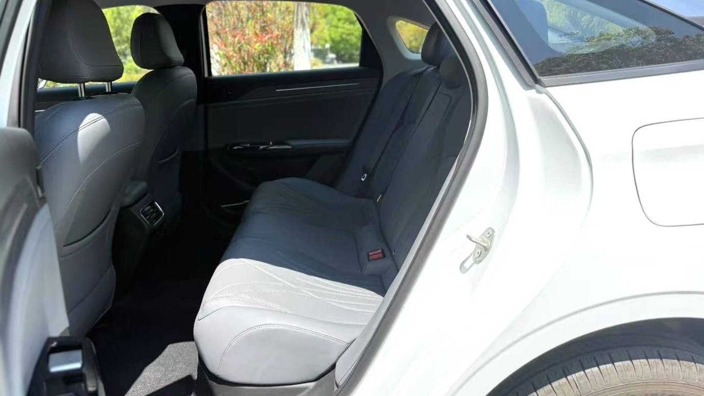 GALAXY 2025 L6 EM-i 60km Sailing Edition