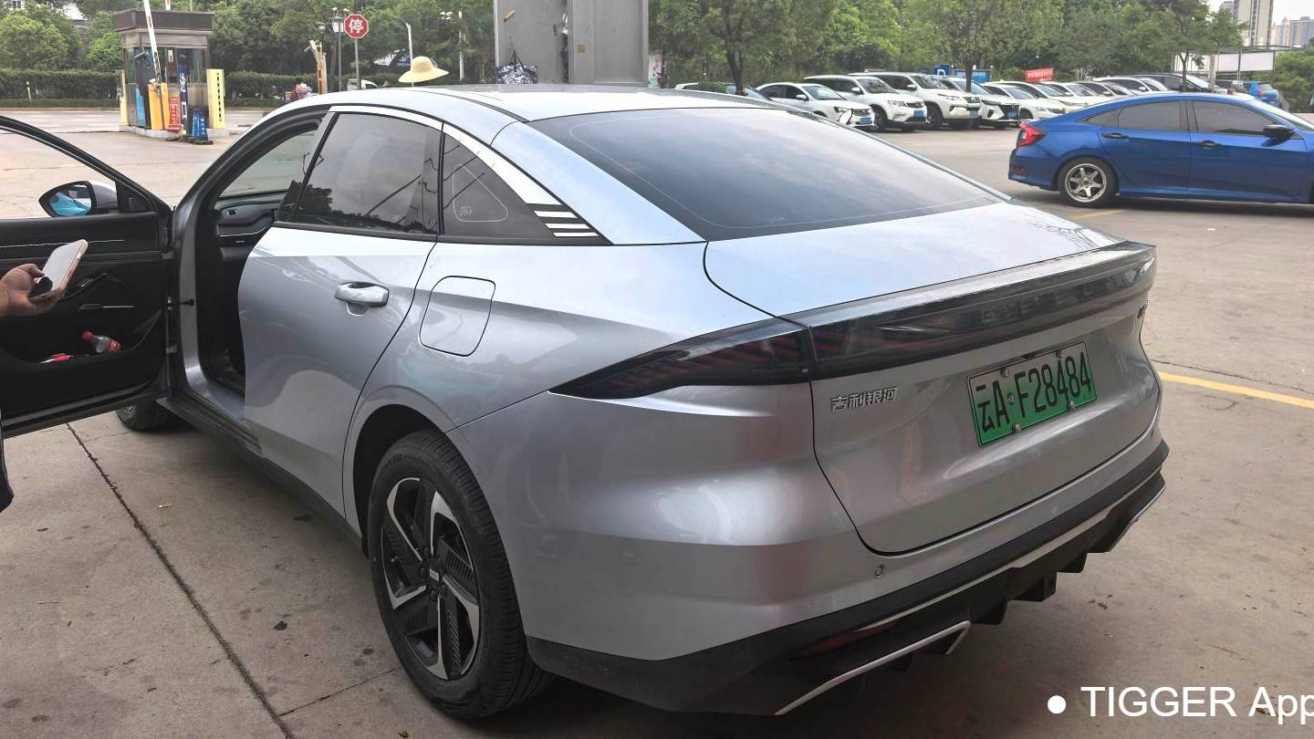 GALAXY 2025 L6 EM-i 140km Exploration+Edition