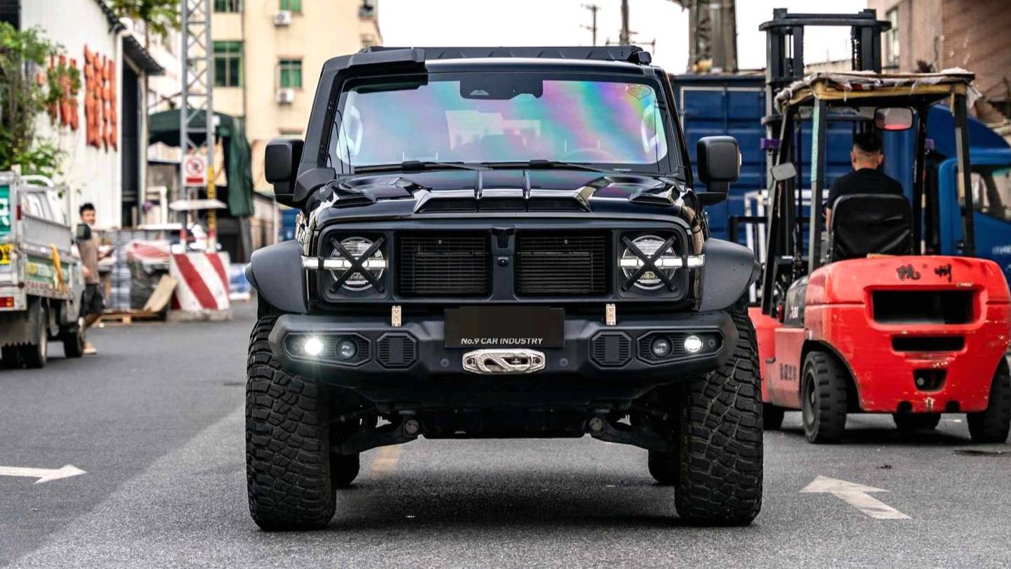 TANK 2023 300 2.0T Iron Cavalry 02