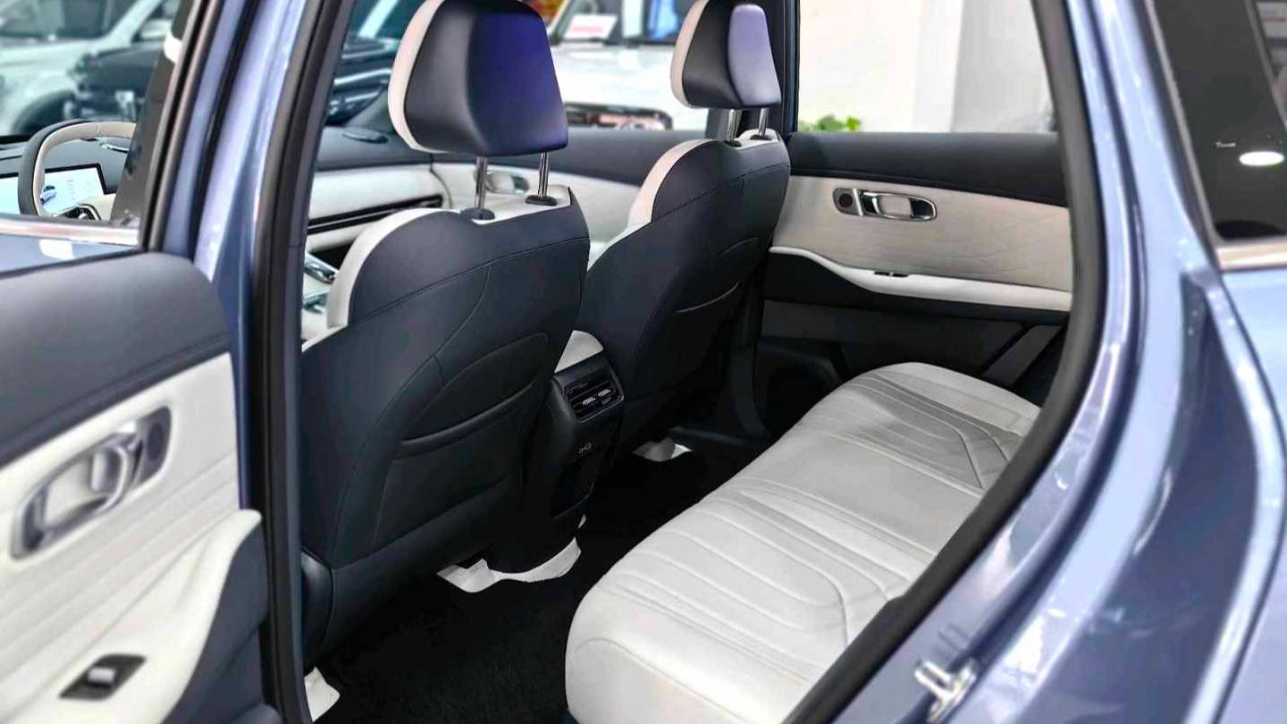 GALAXY 2025 Starray EM-i 120km Navigation Edition