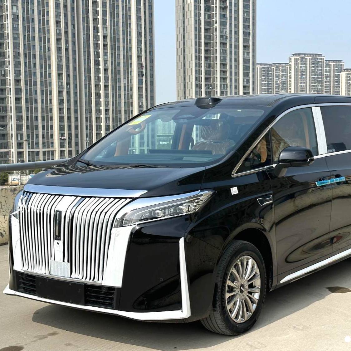 WEY 2025 WEY 80 Four wheel drive high mountain 8 Подержанный автомобиль