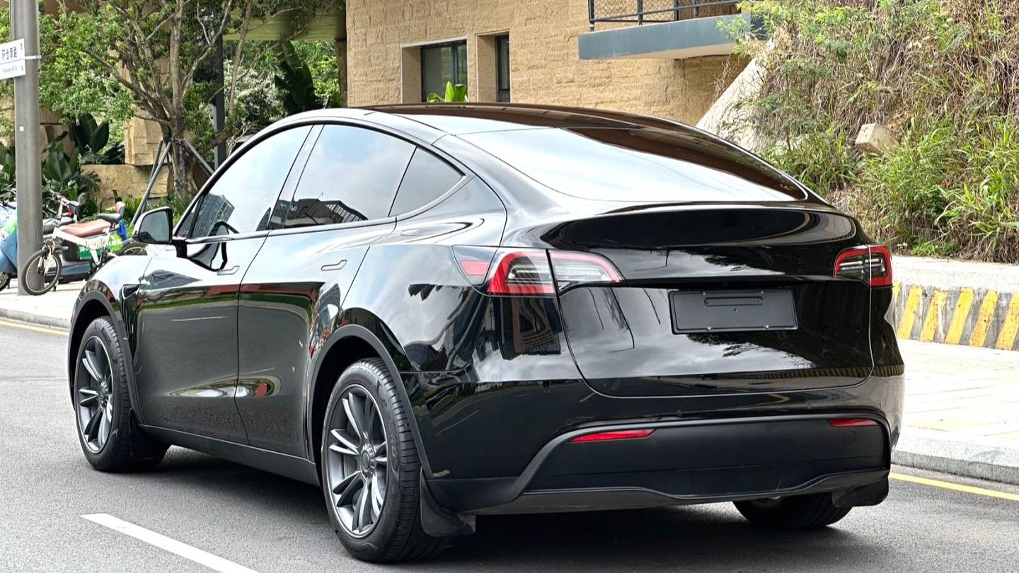TESLA 2022 Model Y Upgraded rear wheel drive version