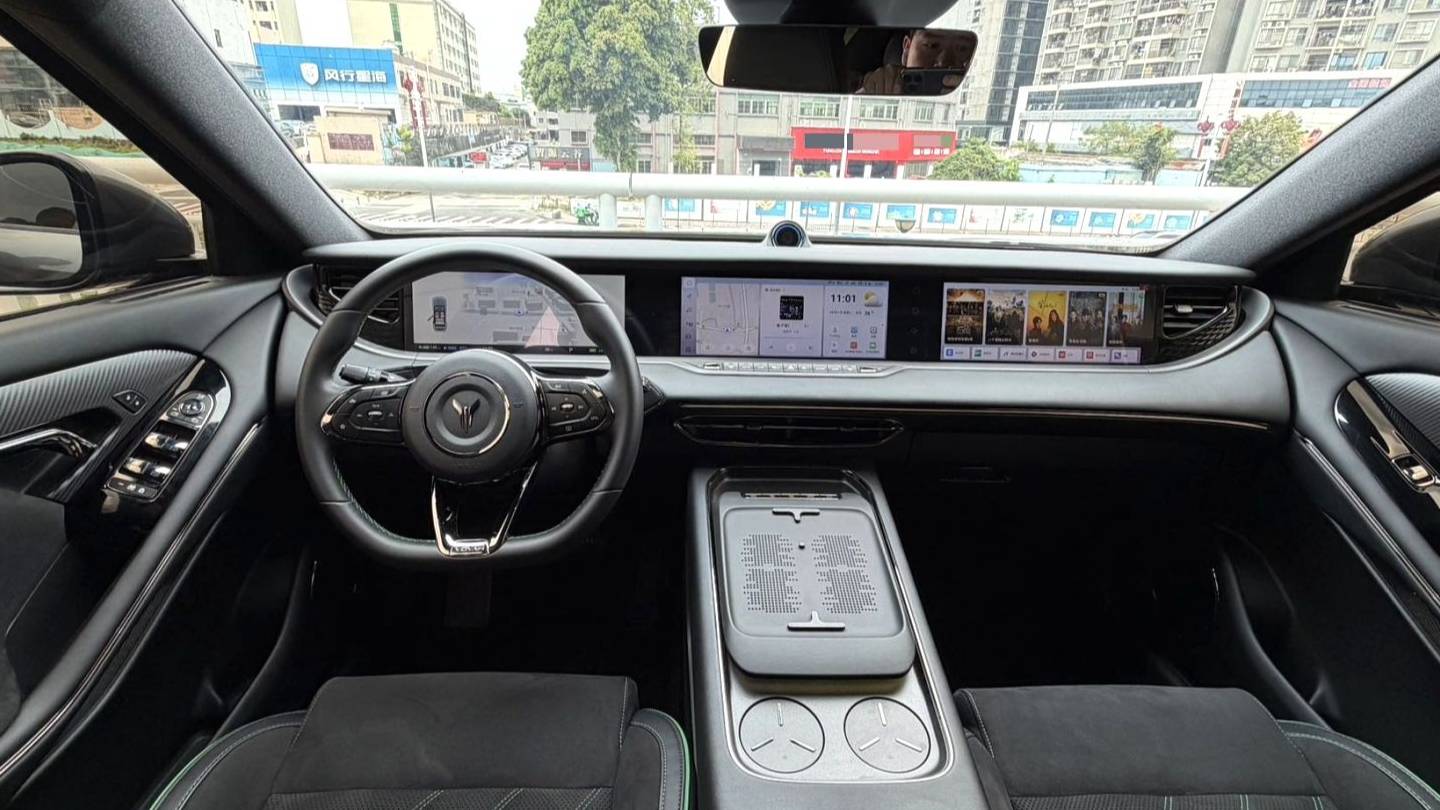 VOYAH 2025 FREE 318 259km four-wheel drive exploration version