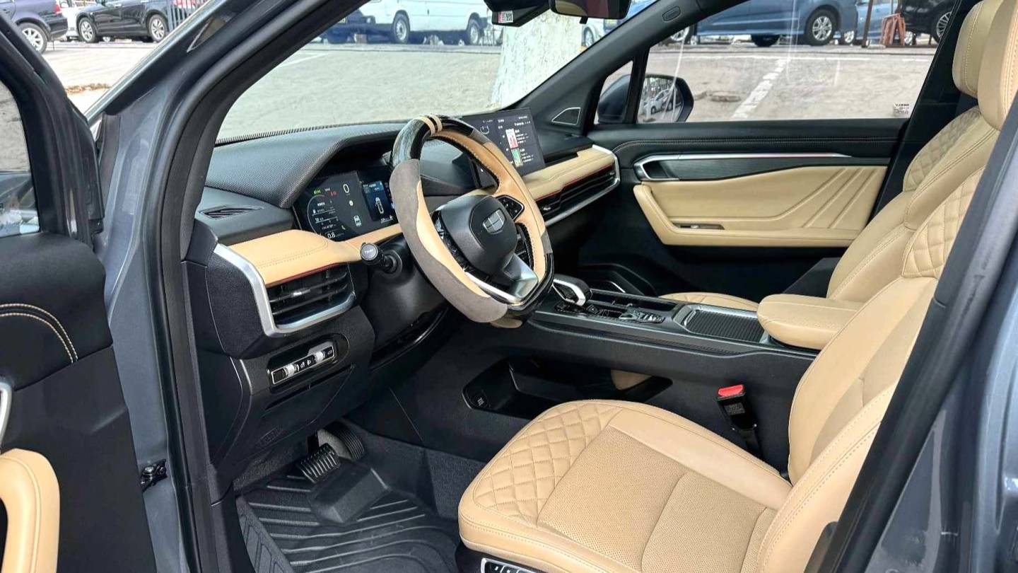 Geely 2023 Okavango 2.0T DCT flagship model