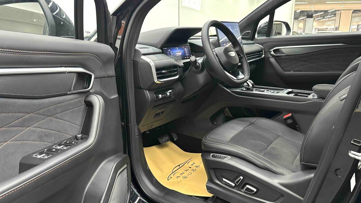 Geely 2025 Okavango 2.0T DCT Premium Edition