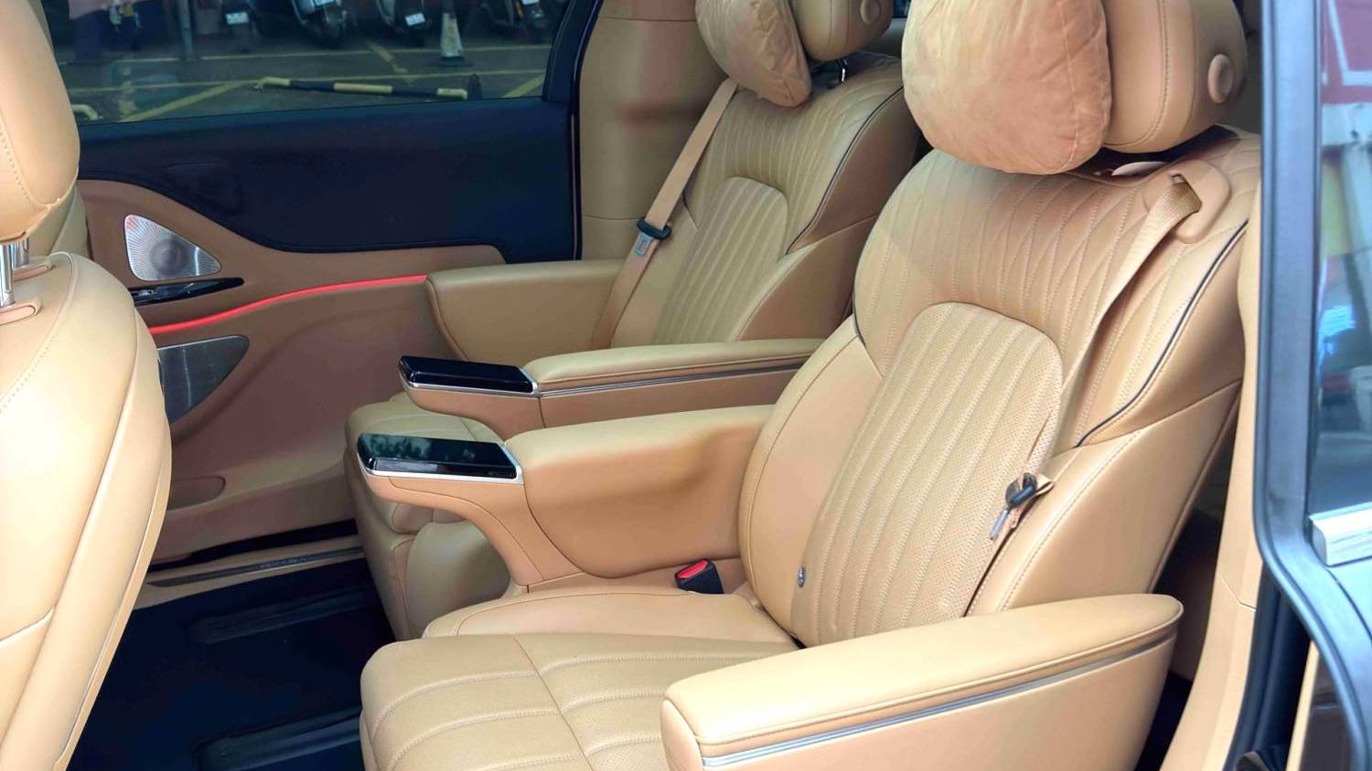 VOYAH 2025 DREAM EV four-wheel drive flagship Kunpeng version