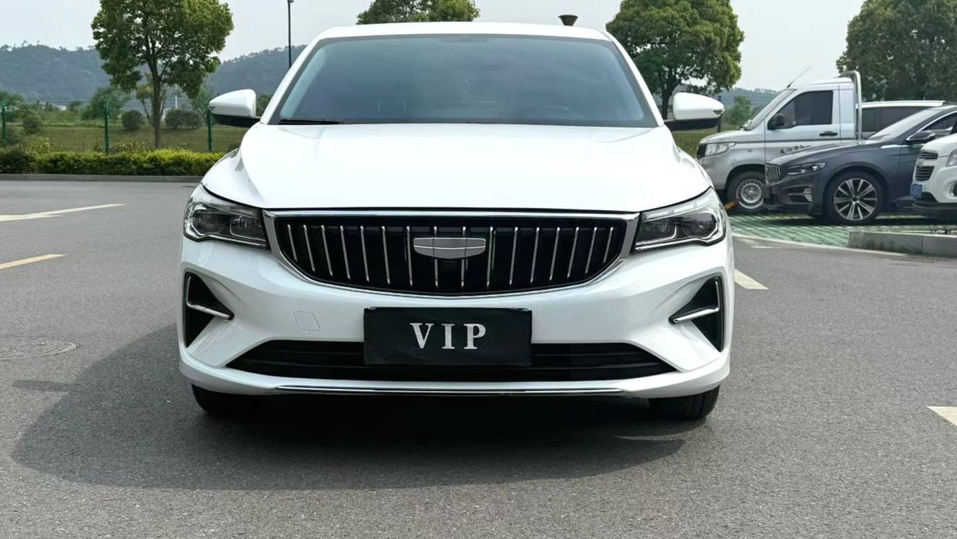 Geely 2026 EMGRAND 4th generation 4 million commemorative 1.5L manual overtaking