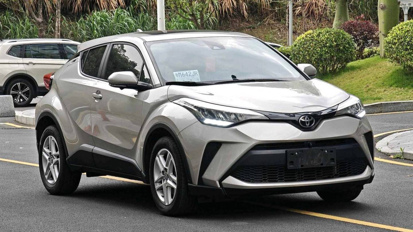 Toyota 2022 C-HR 2.0L Comfort Edition