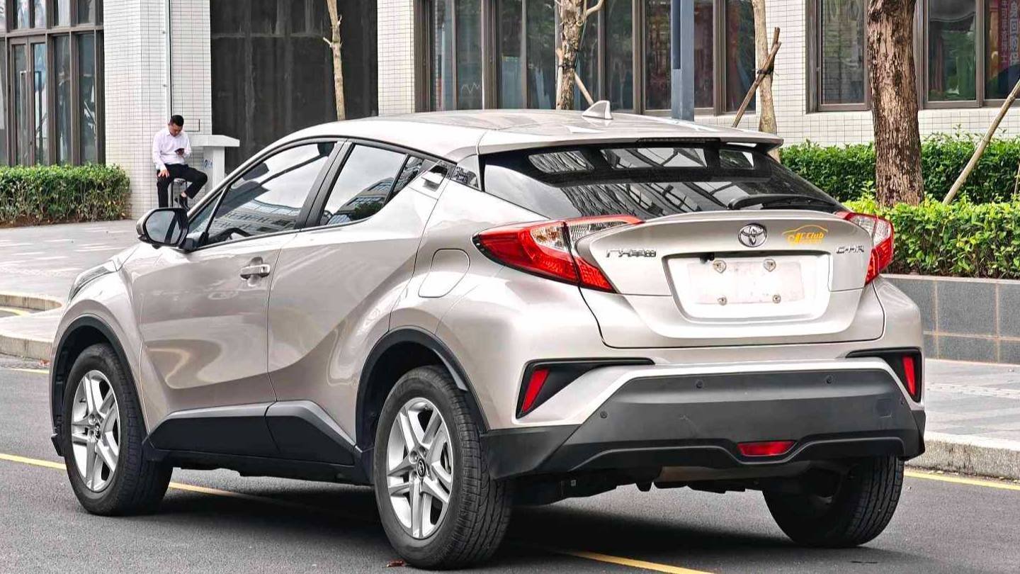 Toyota 2022 C-HR 2.0L Comfort Edition