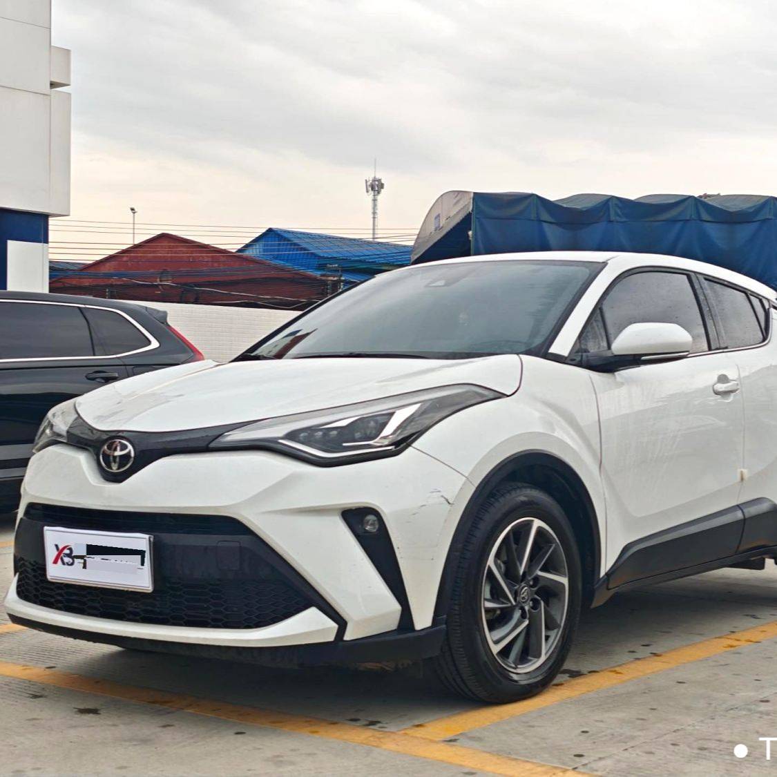 Toyota 2023 C-HR 2.0L Luxury Edition سيارة مستعملة
