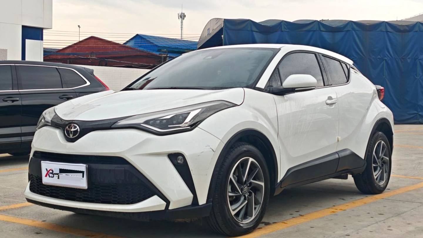 Toyota 2023 C-HR 2.0L Luxury Edition
