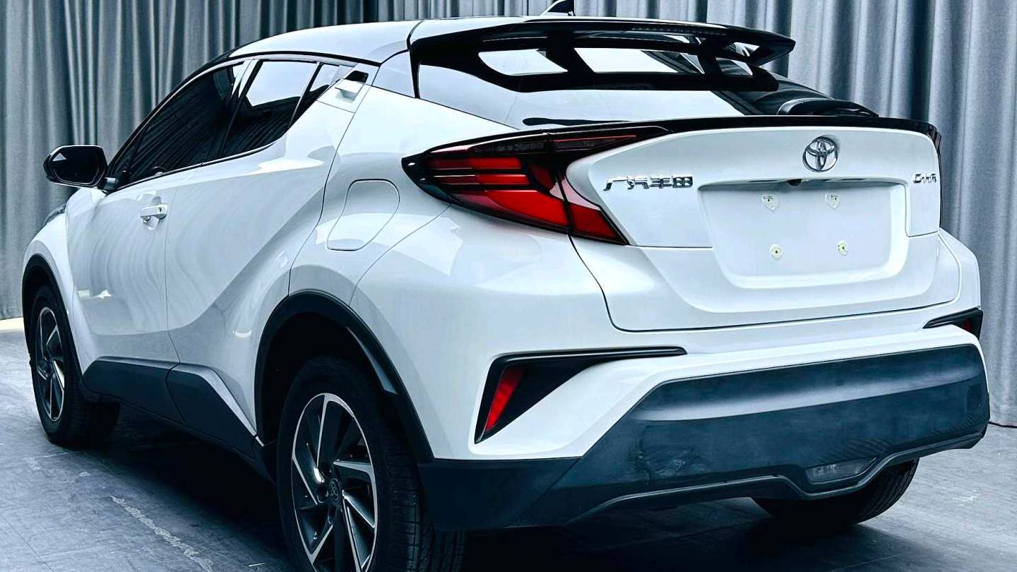 Toyota 2023 C-HR 2.0L Luxury Edition