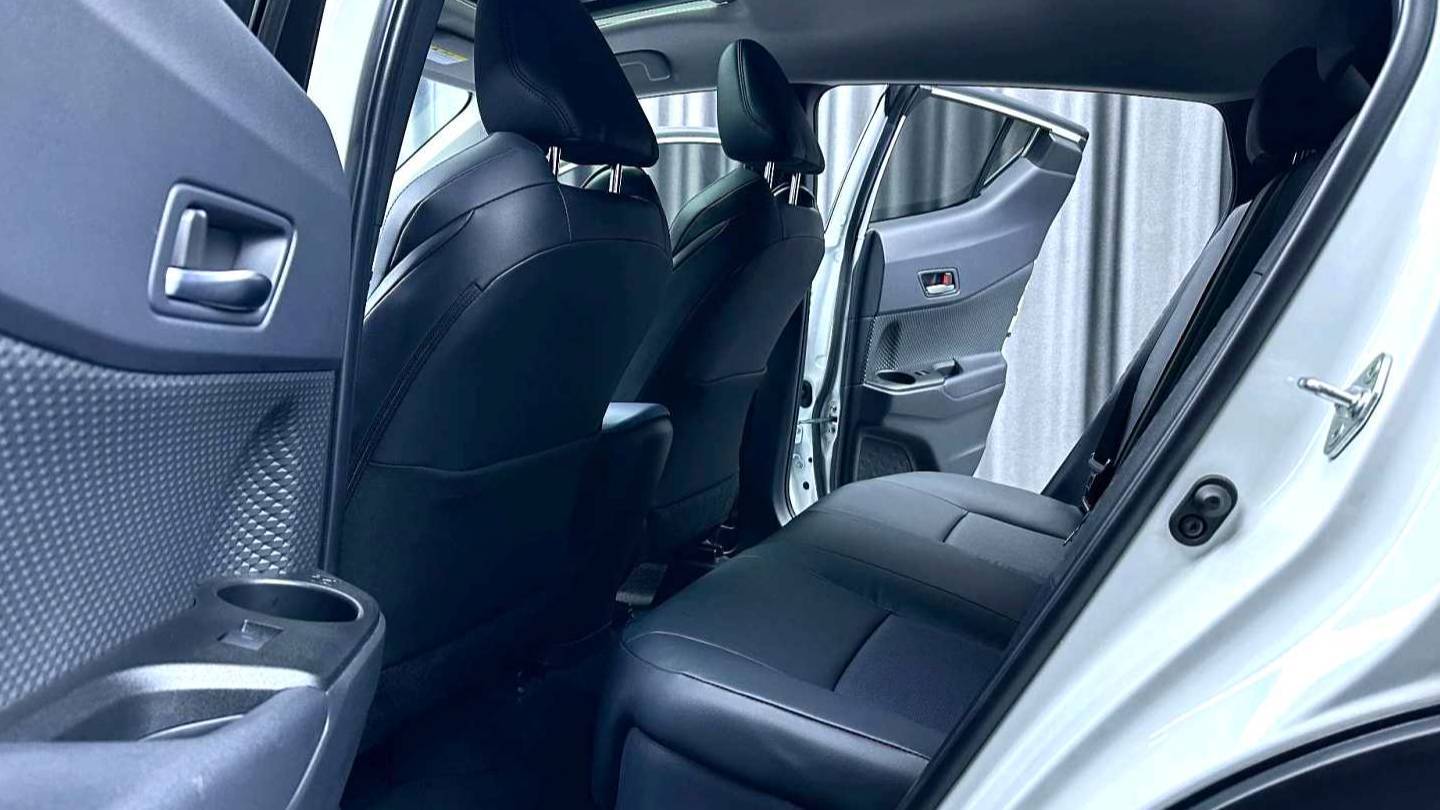Toyota 2023 C-HR 2.0L Luxury Edition