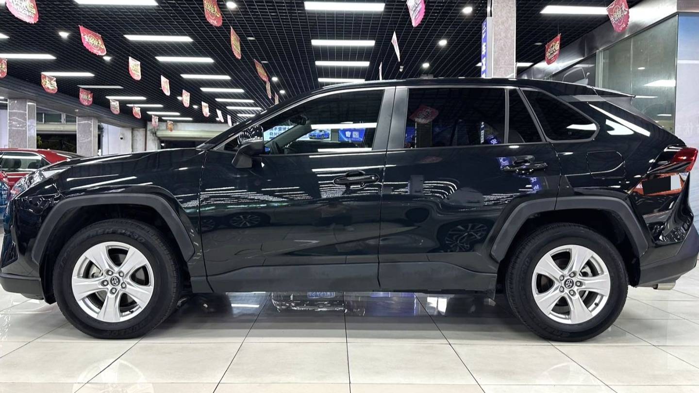 Toyota 2023 RAV4 2.0L CVT two wheel drive urban version