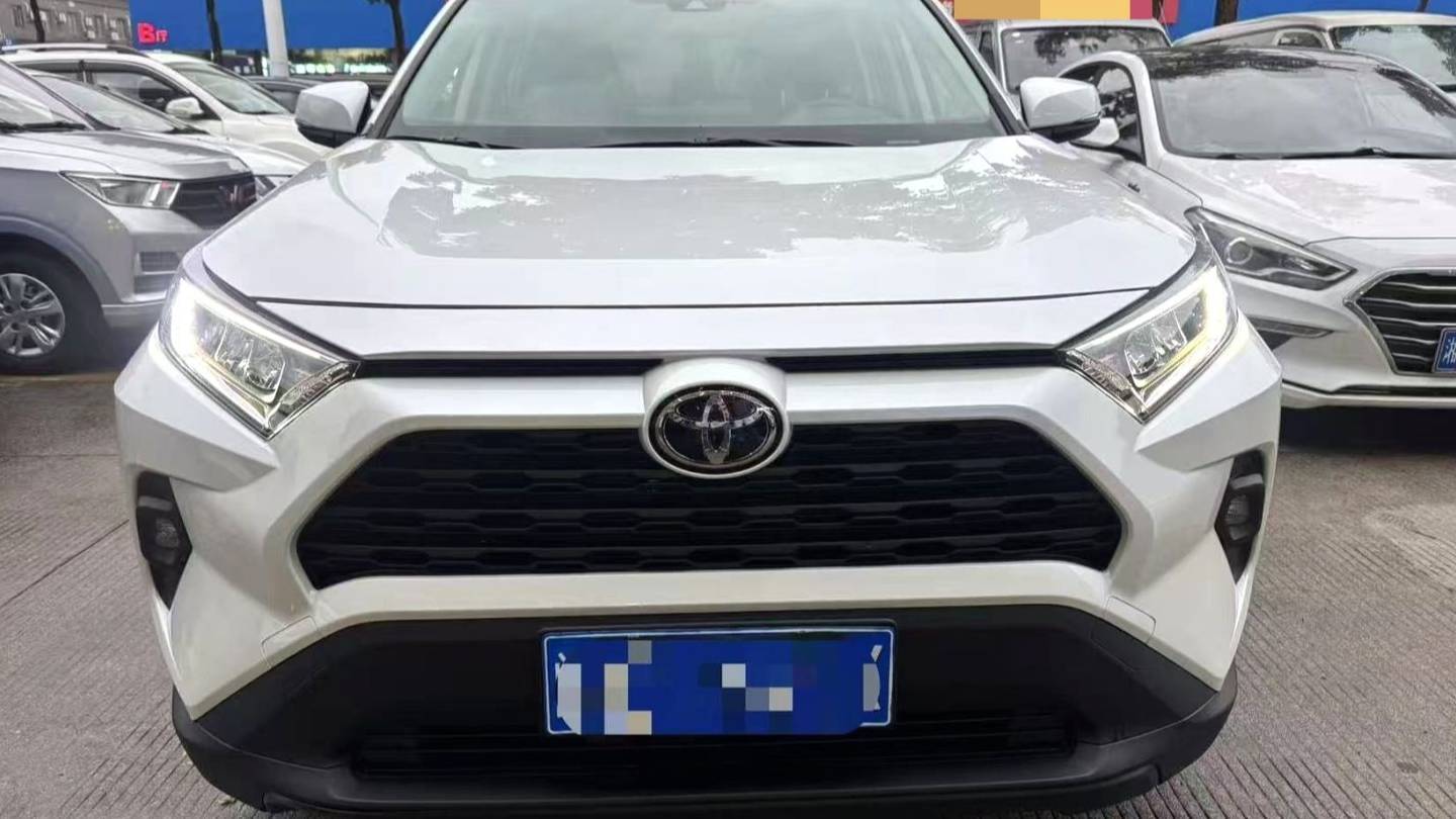 Toyota 2024 RAV4 2.0L CVT two wheel drive urban version