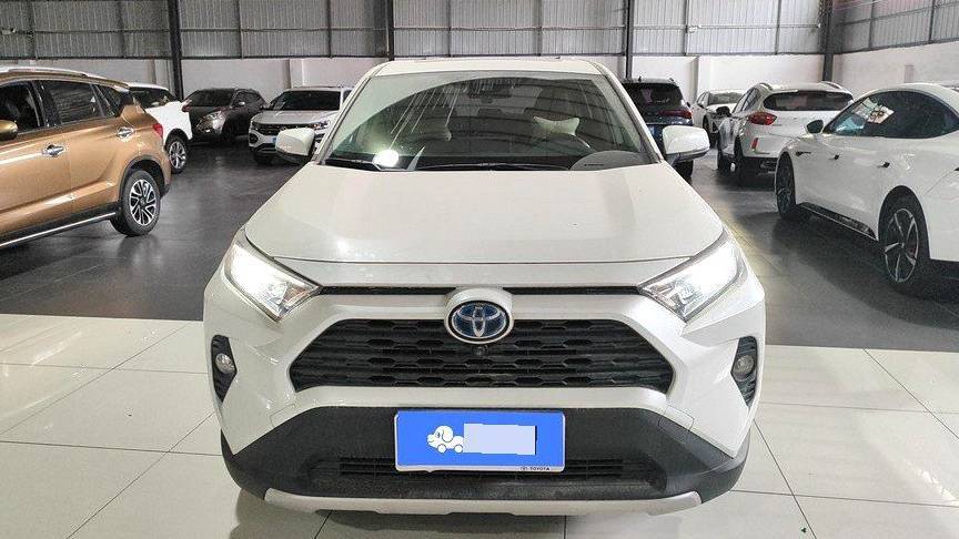 Toyota 2022 RAV4 Dual engine 2.5L E-CVT two wheel drive elite version
