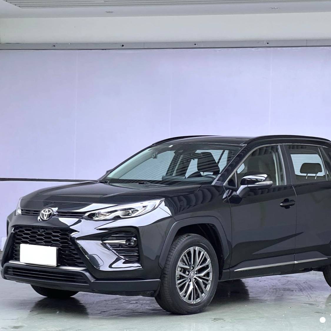 Toyota 2023 WILDLANDER 2.0L CVT 2WD Luxury PLUS Edition 二手车