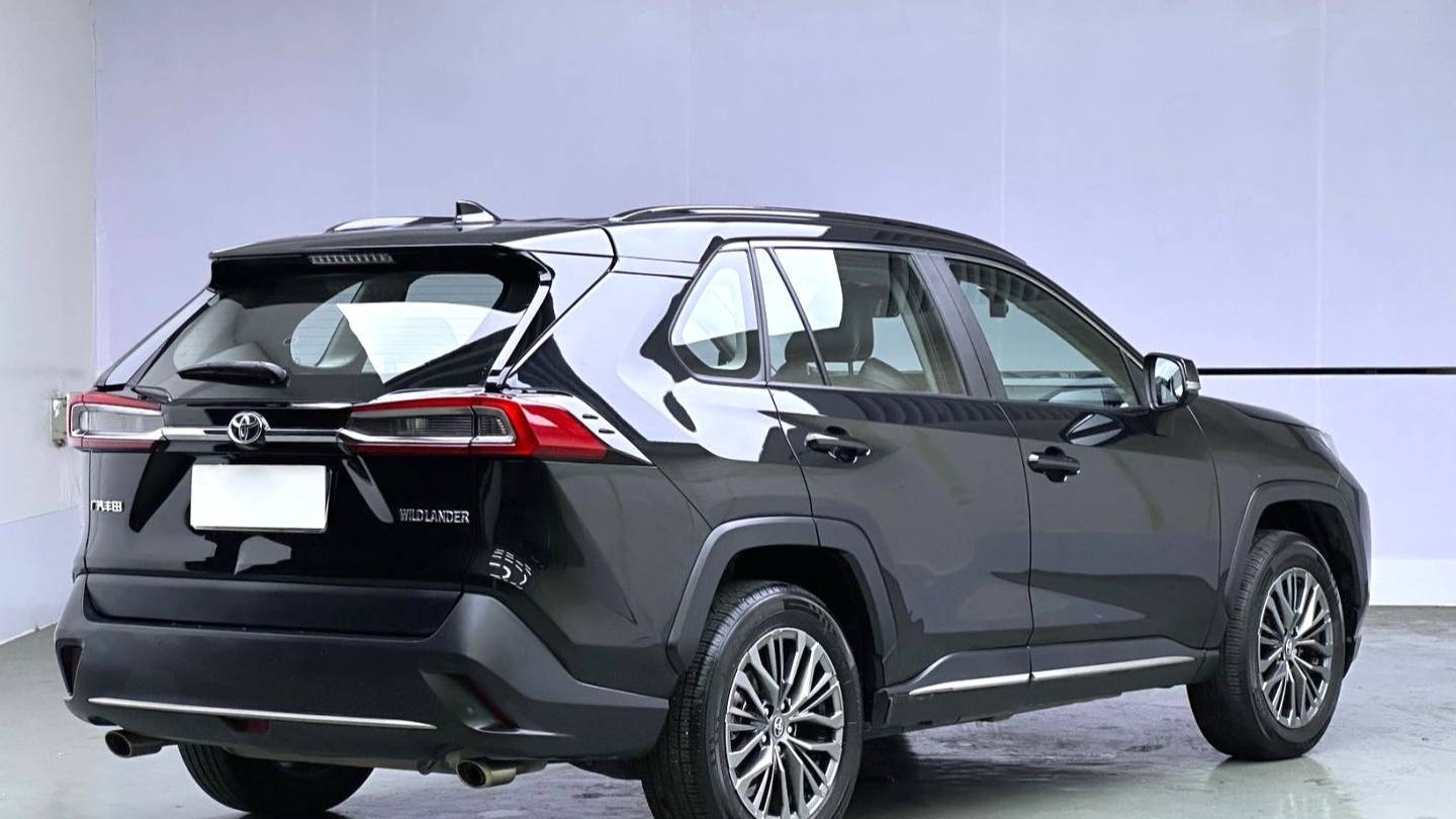 Toyota 2023 WILDLANDER 2.0L CVT 2WD Luxury PLUS Edition