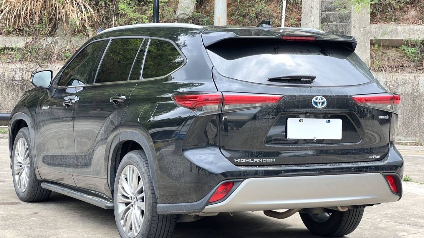 Toyota 2023 Highlander‌ 2.5L Intelligent Hybrid Dual Engine 4WD Premium Edition 7