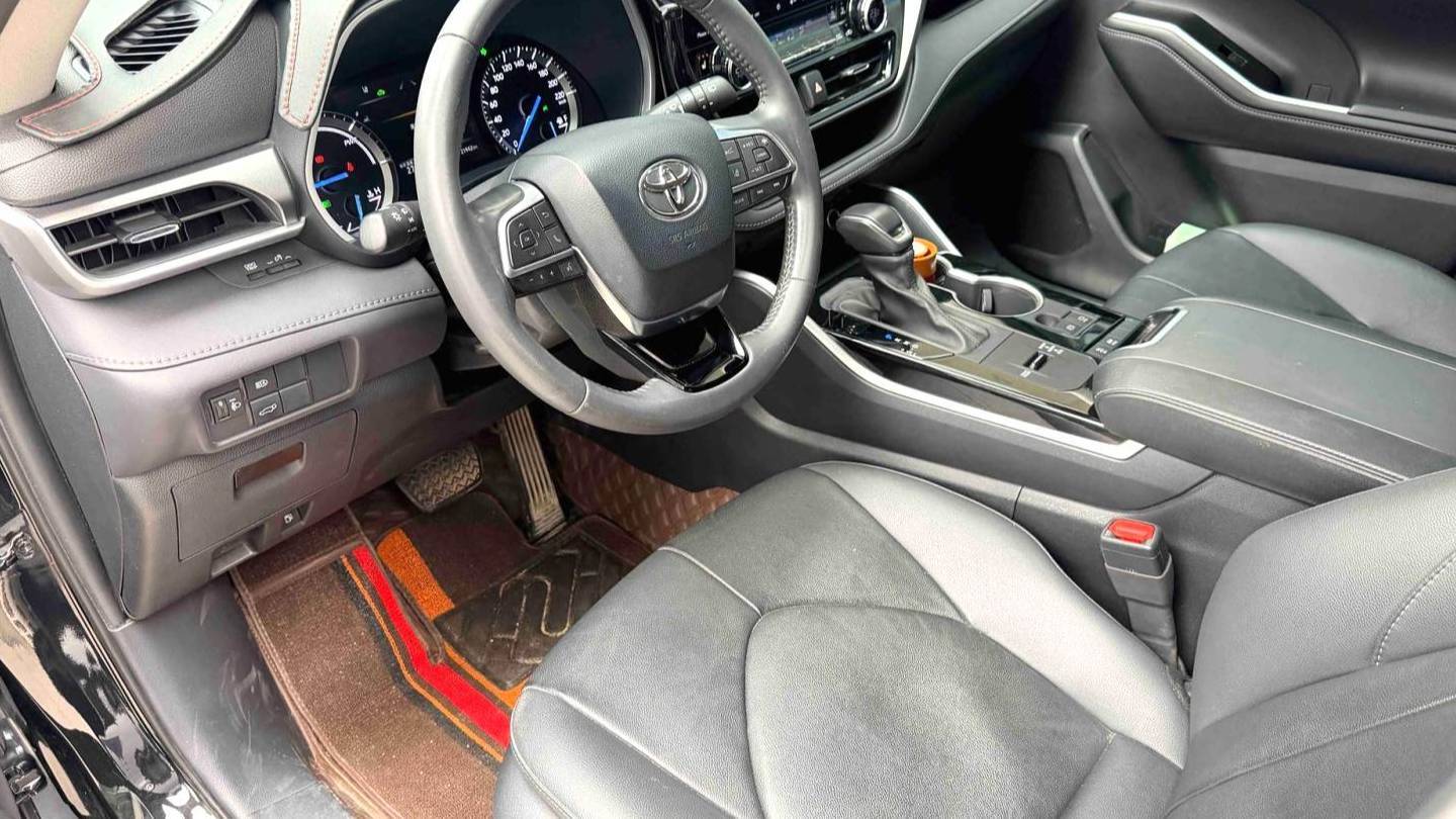 Toyota 2023 Highlander‌ 2.5L intelligent hybrid dual engine 2WD Premium Edition 7-seater