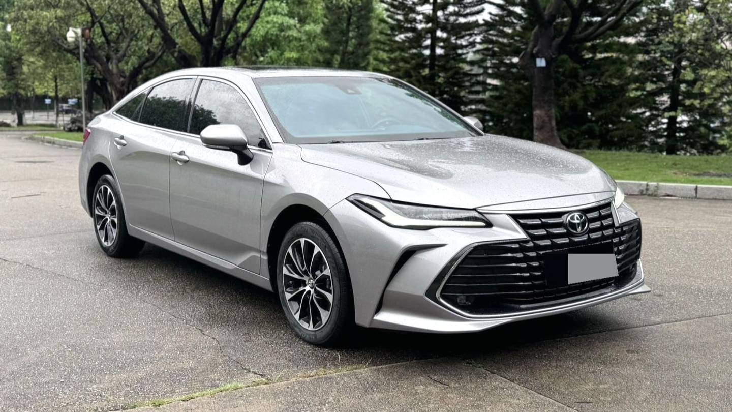 Toyota 2023 Avalon 2.0L Premium Edition