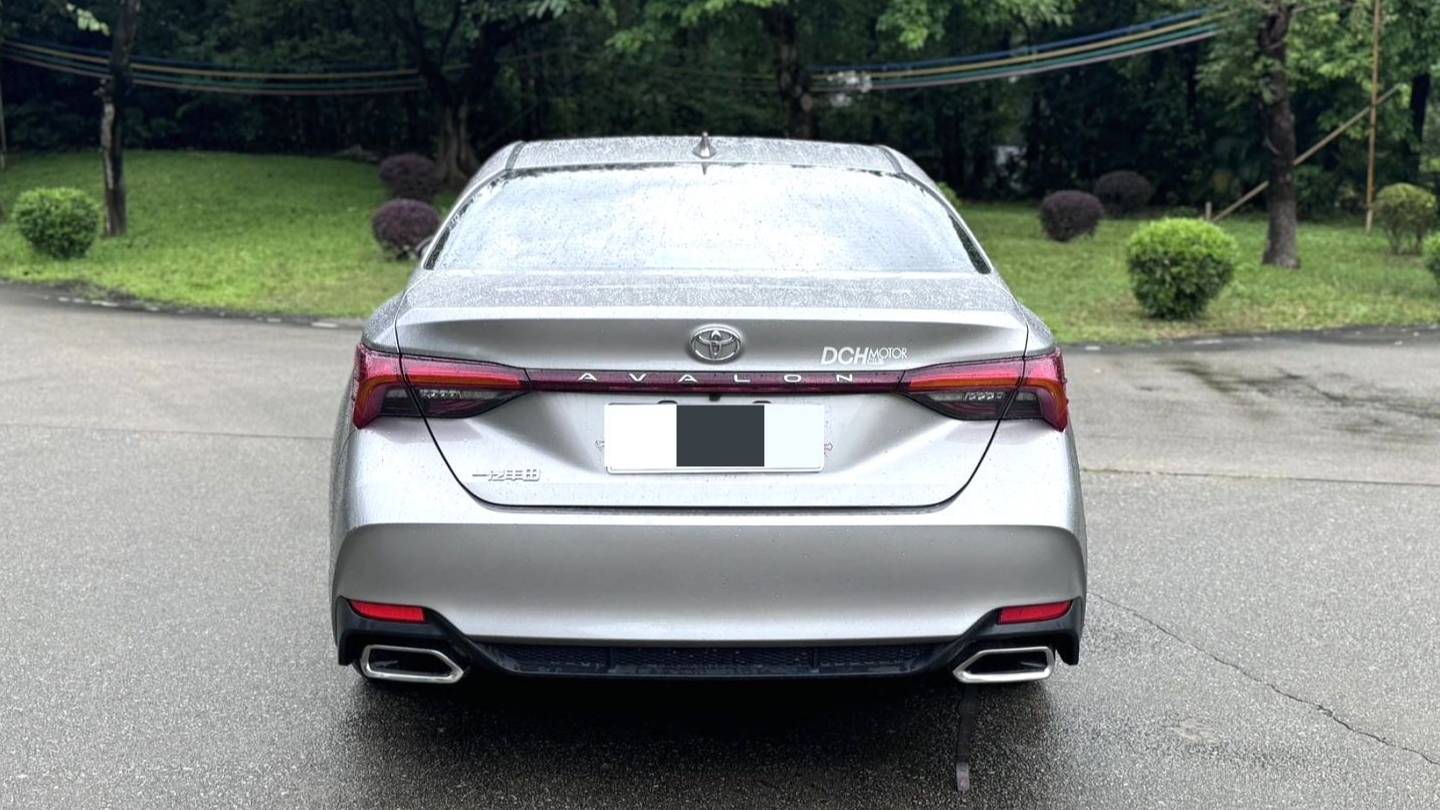 Toyota 2023 Avalon 2.0L Premium Edition