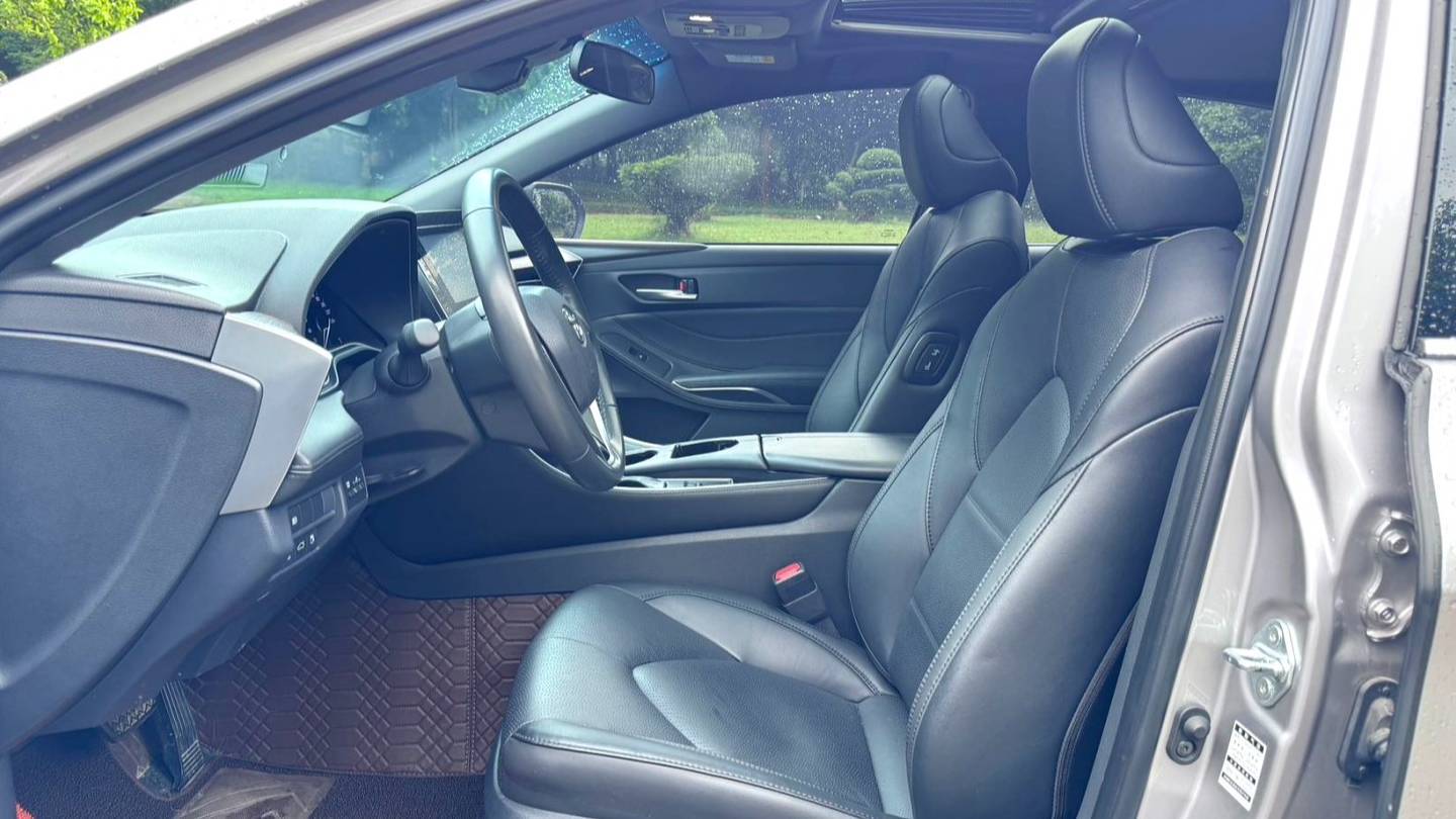 Toyota 2023 Avalon 2.0L Premium Edition