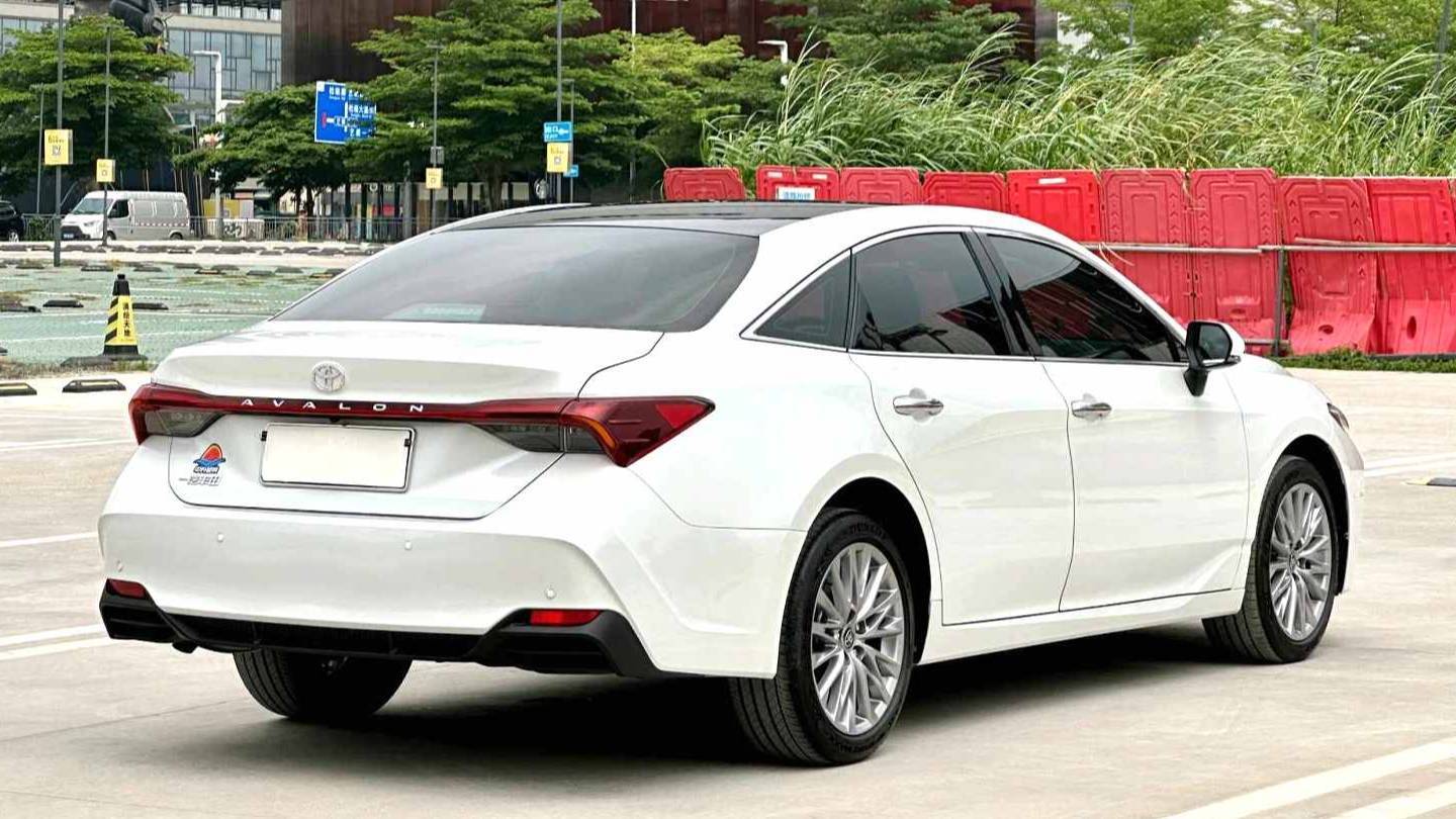 Toyota 2024 Avalon 2.0L Luxury Edition