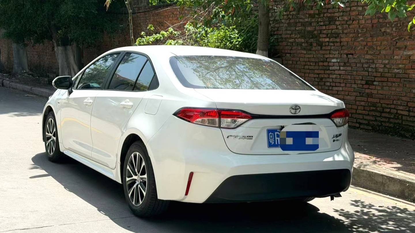 Toyota 2024 LEVIN Intelligent Hybrid Dual Engine 1.8L Luxury Edition