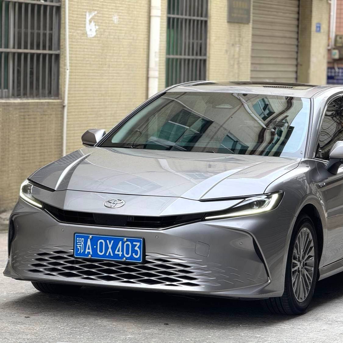 Toyota 2025 CAMRY Dual engine 2.0HXS Radiant Edition سيارة مستعملة