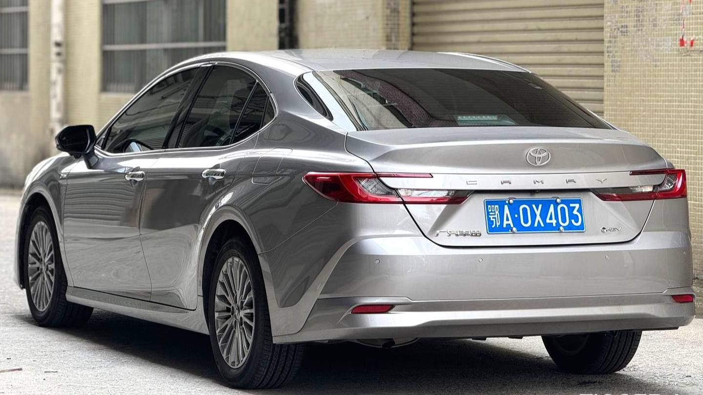 Toyota 2025 CAMRY Dual engine 2.0HXS Radiant Edition