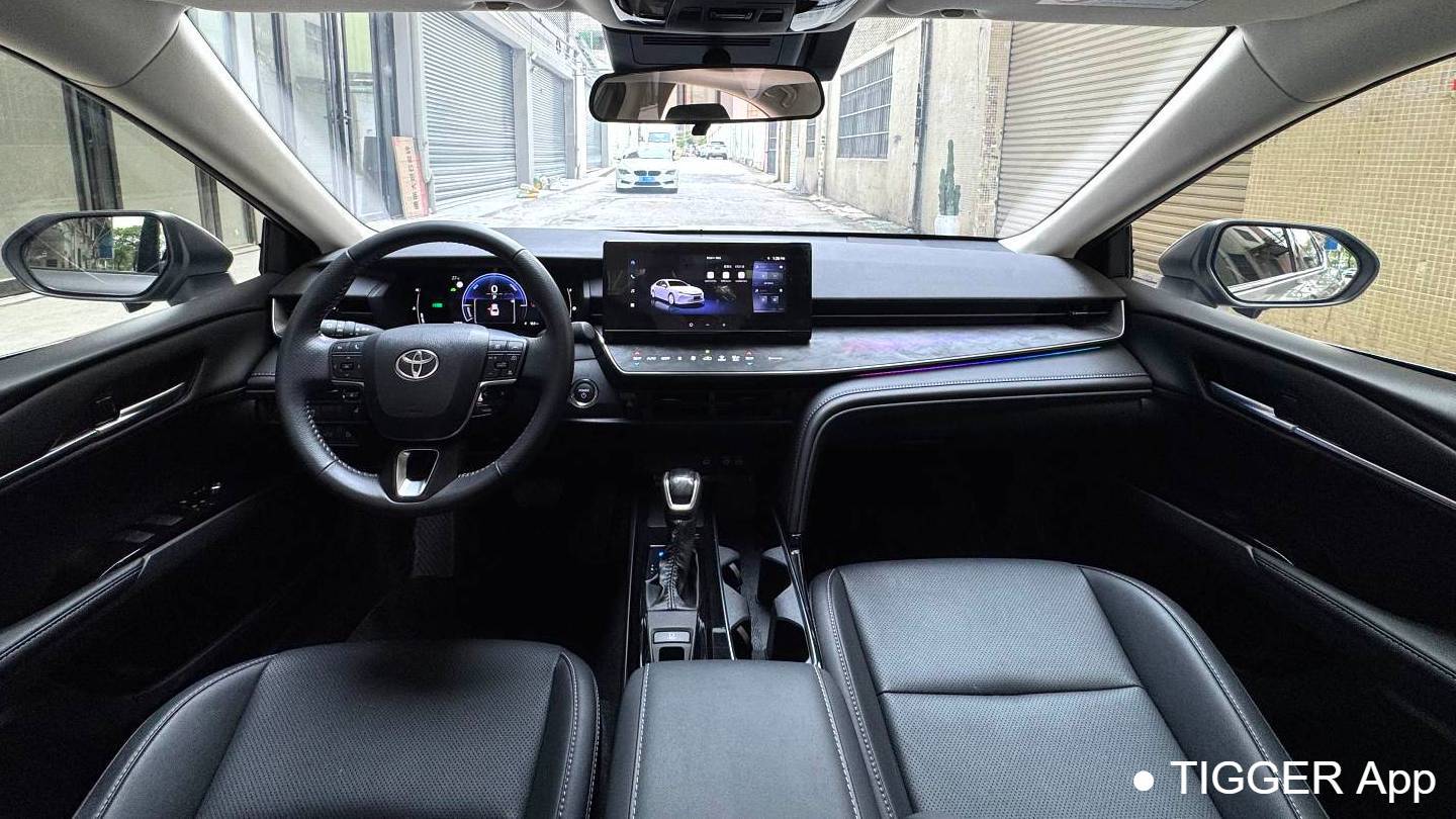 Toyota 2025 CAMRY Dual engine 2.0HXS Radiant Edition
