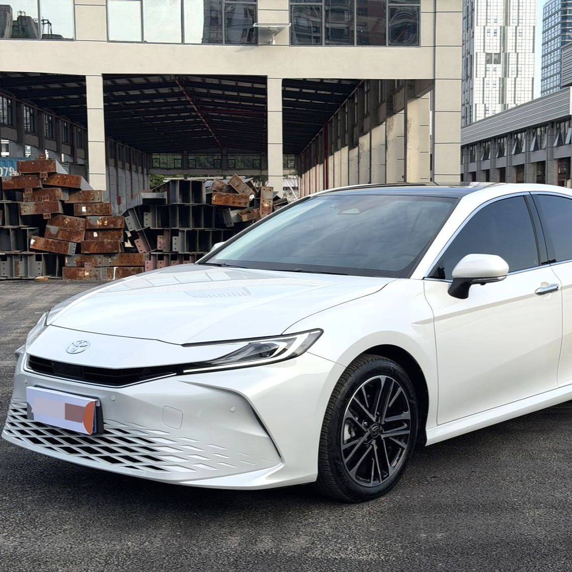Toyota 2026 CAMRY Dual Engine 2.0HG Premium Edition سيارة مستعملة