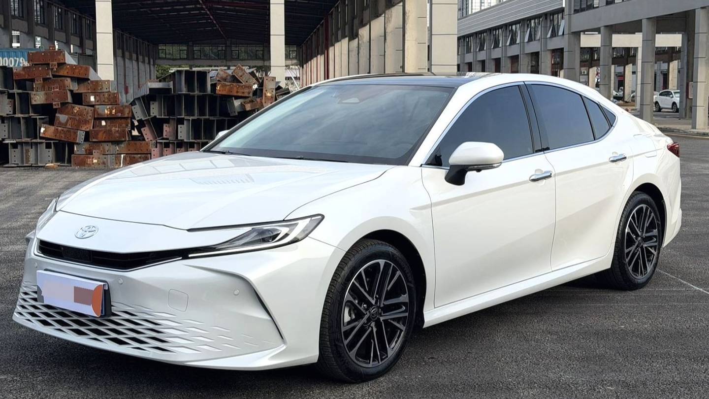 Toyota 2026 CAMRY Dual Engine 2.0HG Premium Edition